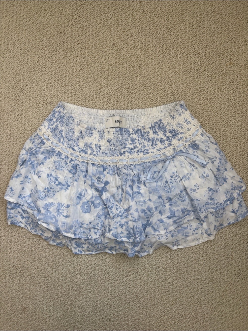 Hollister White and Light Blue Floral Ruffle Skort with Smocked Waist